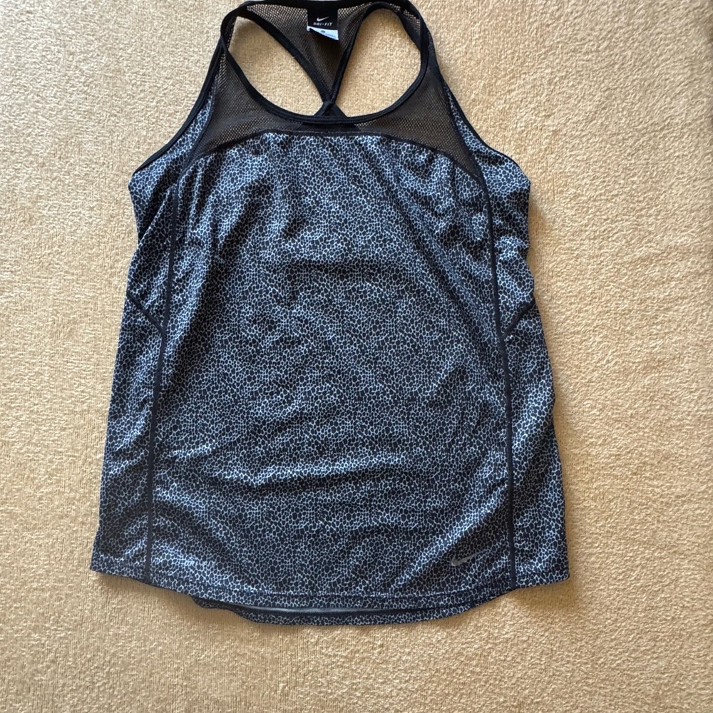 Nike Women's Black and Gray Patterned Tank Top